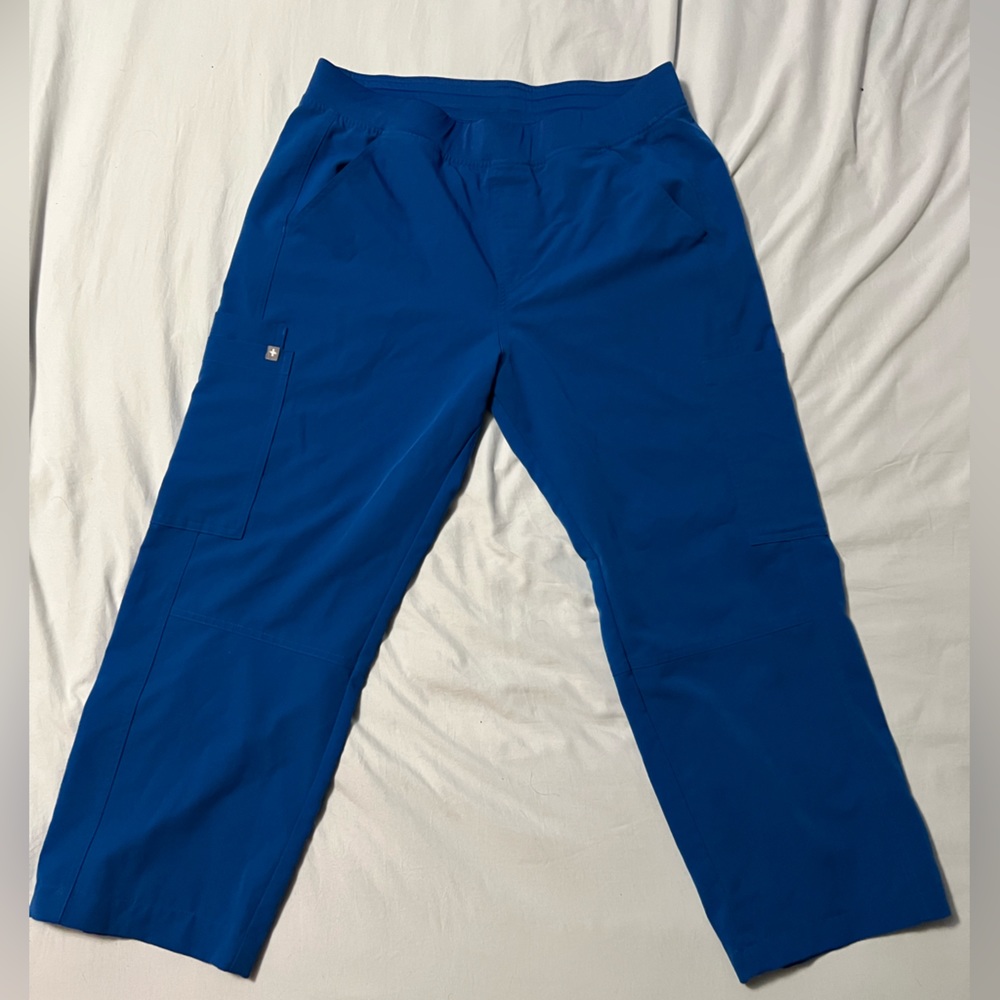 Figs Mens Axim Cargo Scrub Pants, Size L Short, Royal Blue